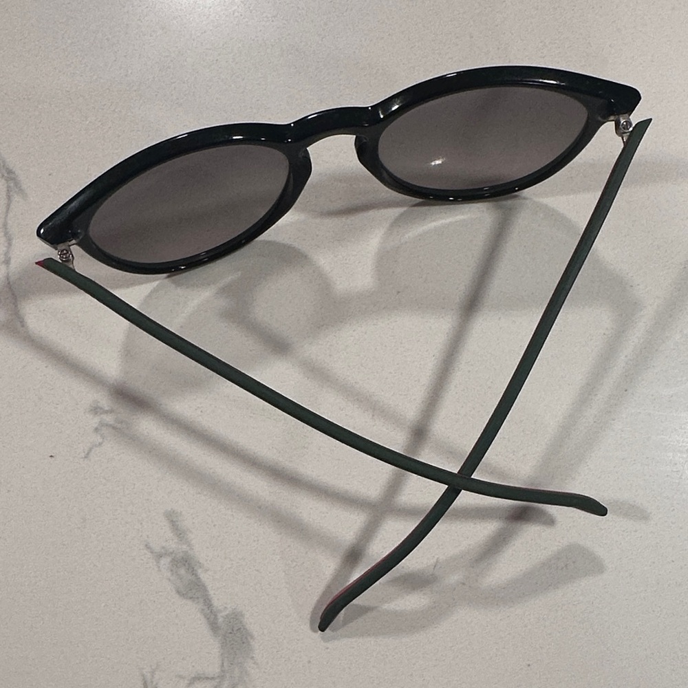 Gucci sunglasses - Picture 6 of 7